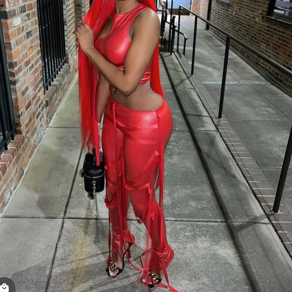 Red Matching Set - Picture 2 of 3